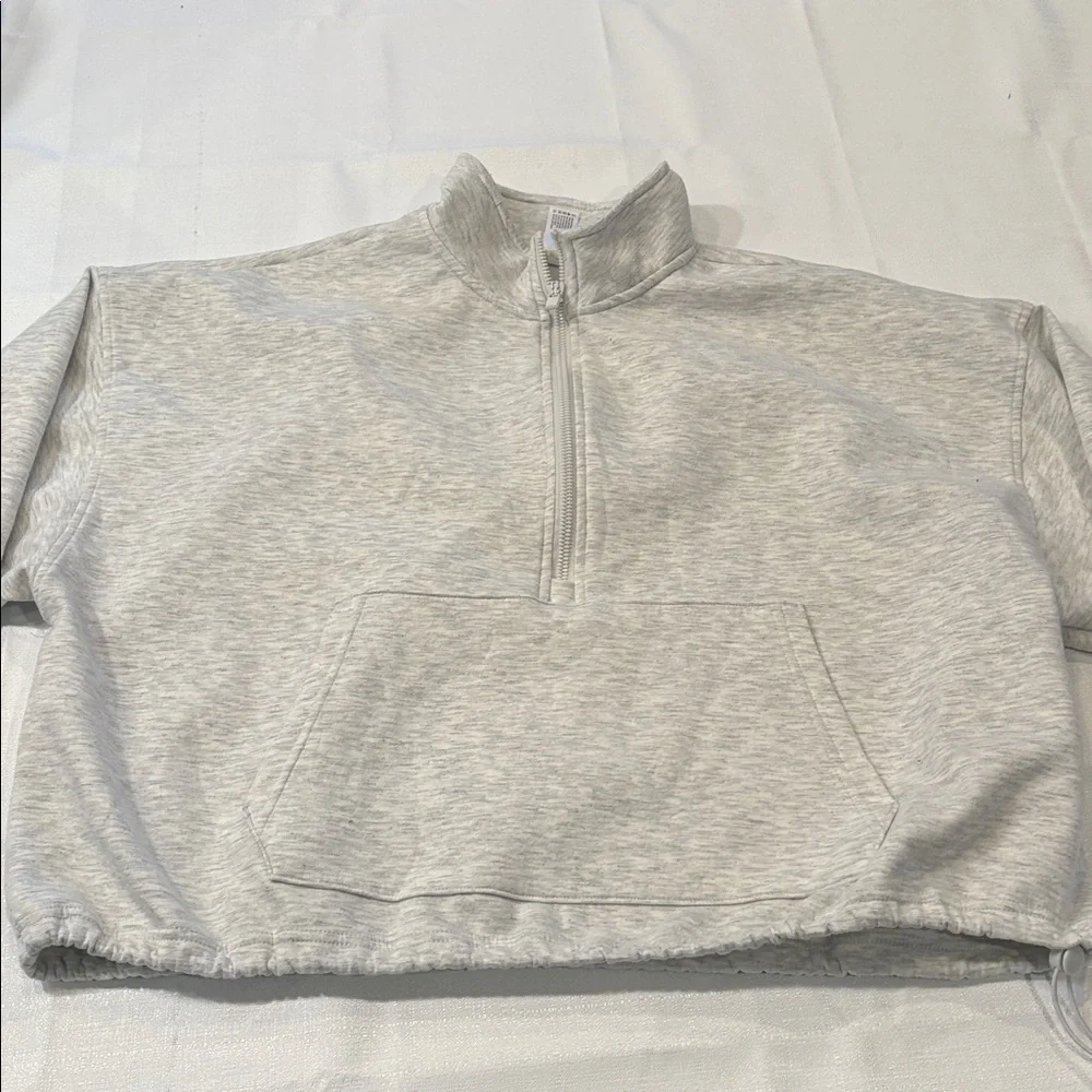 Yogalicious Scuba Nadia Half-Zip in Gray - Picture 2 of 7